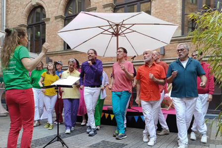 Singen unterm Regenbogen